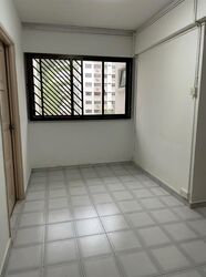 Blk 323 Jurong East Street 31 (Jurong East), HDB Executive #596494241